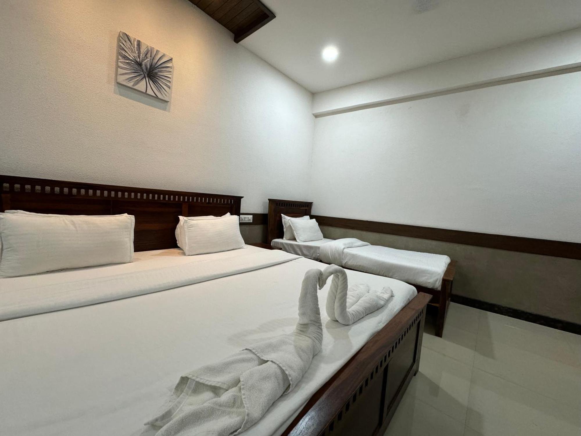 Hotel Tirth By Sonu'S Ujjain Exterior photo